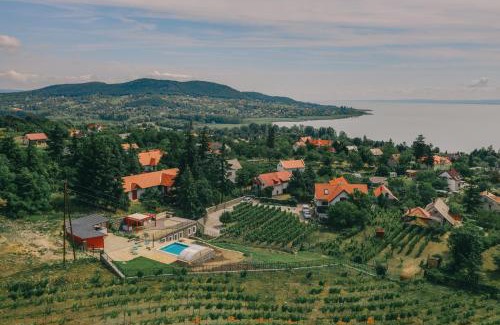 Badacsonytomaj Appartement | Villő Villa