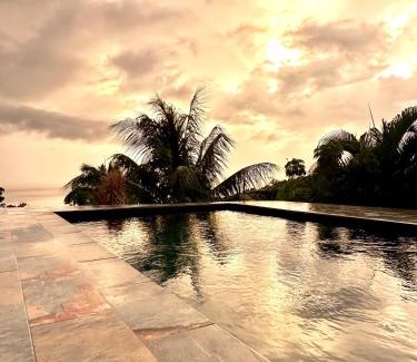 Pointe-Noire Villa | Villa Ô Karet, Vue mer panoramique et Piscine privée