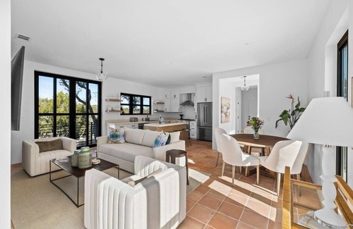 Spicewood Villa | Villa 1 - 2 Bedroom|Firepit|Pool|Hot tub