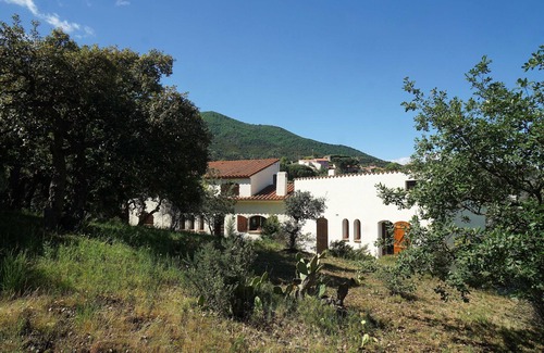 Montesquieu-des-Alberes Maison | Villa 300m2, AC, piscine,12 lits, vue imprenable, mer12km, ok pour 2ou3 familles