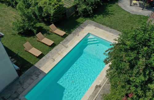 Jaulnes Villa | Villa à 1h de paris avec piscine chauffée et jacuzzi intérieur