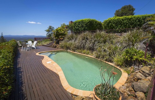 Mount View Villa | Villa 2 @ Bimbadeen Estate - Split level villa for 2 with the best views in the valley