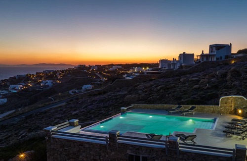 Tourlos Villa | Villa 200 sqm, with a private pool, terrace and an amazing view
