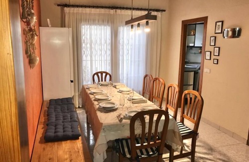 Vilafortuny Villa | Villa à 30 m de la plage de Cambrils avec vue sur la mer, Wi-Fi, terrasses et jardin