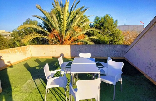 Playa de San Juan Villa | Villa '30 People, Pool, Disco,10 Min Beach' avec vue montagne, Wi-Fi et climatisation