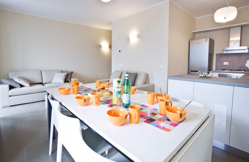 Sala Comacina Appartement | Maison familiale de luxe et spacieuse pouvant accueillir 8 personnes avec une vue enviable sur le lac