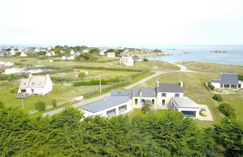 Plouneour-Trez Maison | Villa 4**** -Ty-Vran-Piscine interieure-50 Mètres de la plage.
