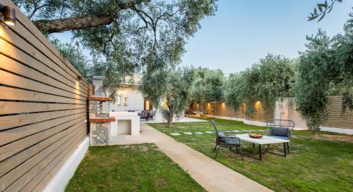 Skala Sotiros Maison | Villa 4 you iliopetra