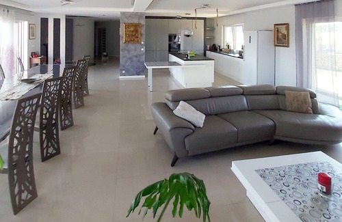 Juvigny Villa | Villa 5*, 15 personnes, Piscine à 20 min de Genève