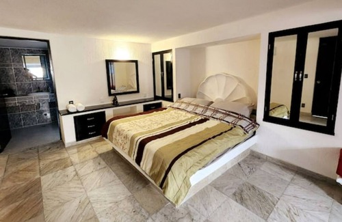 Club Deportivo Maison | Villa 5 minutes from the sea with parking (Love)
