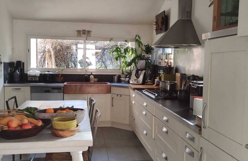 La Roque-d'Antheron Villa | Villa 6-8 personnes - Piscine chauffée - Provence