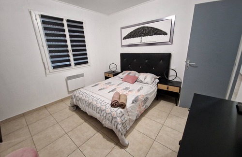 Caux-et-Sauzens Cabine | Villa 8 personne avec clim et piscine privée