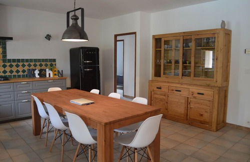 Bagnols-sur-Ceze Villa | Villa 4 chambres avec piscine privée chauffée dans le Gard