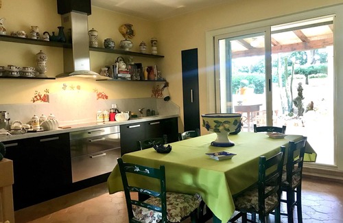 Marina di Marittima Villa | Villa Acquaviva, à quelques mètres de la mer, avec jardin privé et radeaux de 10 et 6m