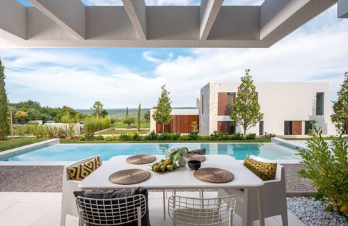 Kapelica Villa | Villa Adoral for 6 people near Labin-Rabac - modern villa with heated swimming pool