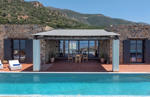Livadia Villa | Keramoti Villas Villa Aglaia - Luxe abordable - Intimité et hospitalité