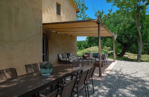 Buonconvento Villa | Villa Aiale – Tuscany Villa with Pool for 12-14 Guests, Comfort & Privacy