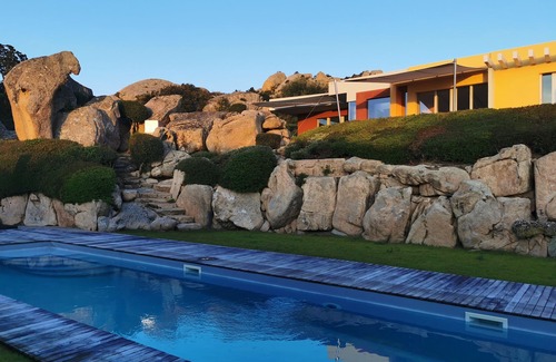 Punta Sardegna Villa | PORTO RAFAEL Villa Aidan, vacances exclusives à 200 mètres de la plage et du Yacht Club