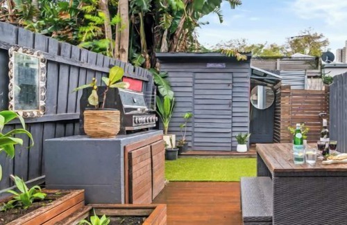 Albert Park Appartement | Villa Alba: 3BR Albert Park Brilliance & Location