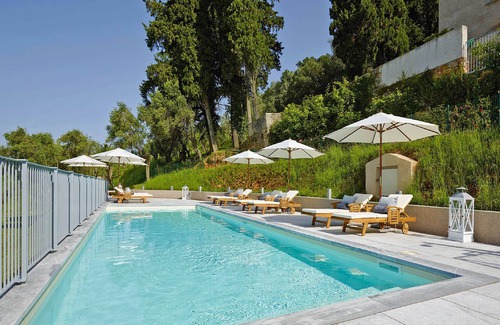 Montignoso Appartement | Villa Alberico Suite M 4pax, With A/c, Wifi, Shared Pool, Near Beach Clubs