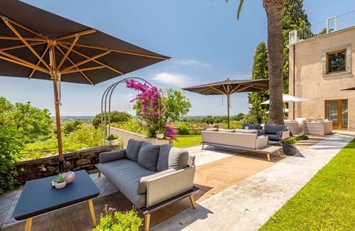 Montignoso Appartement | VILLA ALBERICO - SUITE P 6pax Sea view, A / C, Free WiFi, close to beach clubs