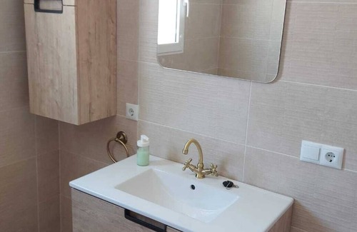 Beas Villa | Villa Alcor avec piscine, jardin, terrasse et Wi-Fi