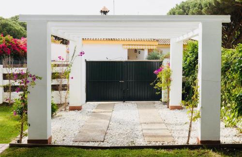 Cabo Roche Villa | Villa Alemania Chalet Independiente con Piscina en Urbanización Roche Conil Cádiz Andalucía España