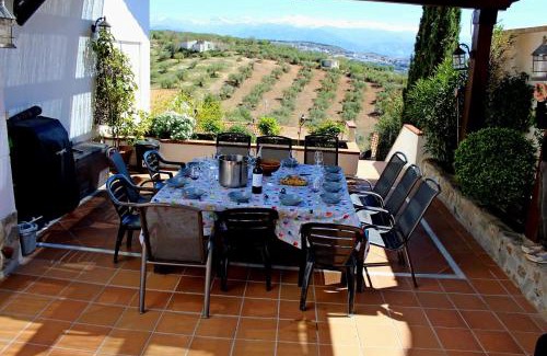 Nivar Maison | Villa Alfaguara-Holiday Home Granada & Sierra Nevada