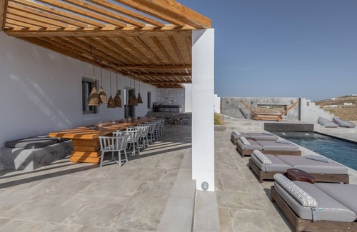 Tourlos Villa | Villa Almi in Mykonos. Majestic, unforgettable, memories that will last forever.