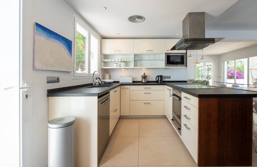 Santa Eulalia del Rio Villa | Villa 'Amarantos' avec vue sur les montagnes, Wi-Fi et climatisation
