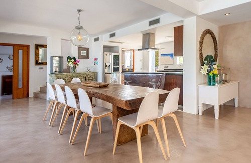Santa Eulalia del Rio Villa | Villa 'Amarantos' avec vue sur les montagnes, Wi-Fi et climatisation