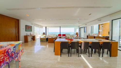 La Marsa Villa | Villa AMAYA Grand Luxe face a la mer