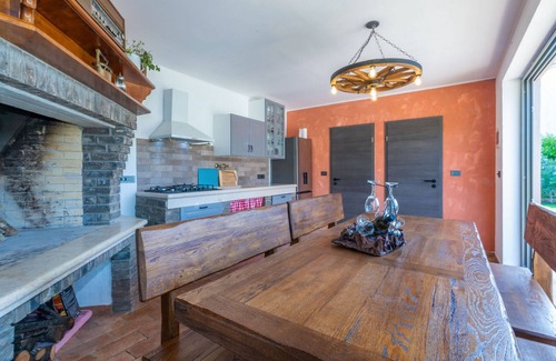 Kapelica Villa | Villa Amore: Sonnenverwöhnter Luxus am Meer