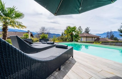 Corenc Appartement | Villa Amot | Piscine, jacuzzi, terrasse vu montagne
