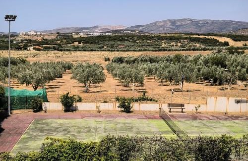 Nea Khili Appartement | Villa Anna, Apartment 1, Nea Chili, Alexandroupoli, Greece, Private Tennis Court
