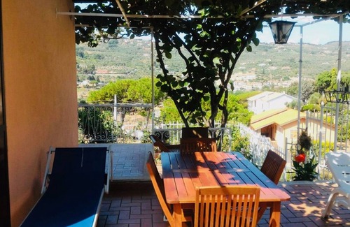 Poggi Villa | Villa Anna vue mer et collines avec jardin, solarium, jacuzzi, terrasse, barbecue