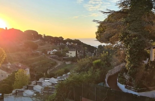 Arenys de Mar Appartement | Villa Apartment with Pool and Amazing Views!