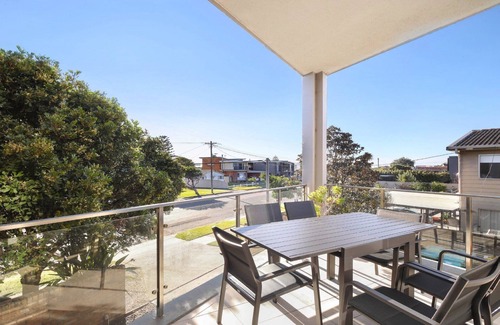 Blue Bay Maison | VILLA AQUA ONE | views, near beach | Accom Holidays