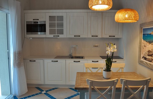 Porto Pino Appartement | Villa Aquamarina Pintadera Blue