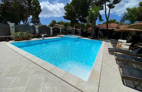 Porto Pino Appartement | Villa Aquamarina Pintadera Blue