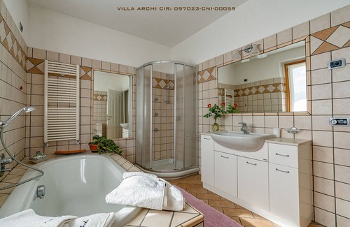 Colico Piano Villa | Villa Archi avec vue sur le lac, jardin, terrasse, balcon et Wifi.