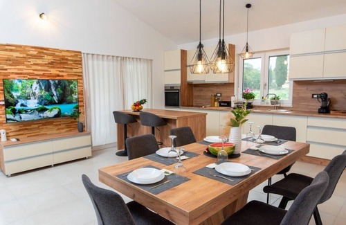 Kapelica Villa | Villa Ardanela in Kapelica - Haus für 6-8 Personen
