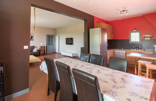 Octon Villa | Villa au lac du Salagou, avec vue sur la vallée