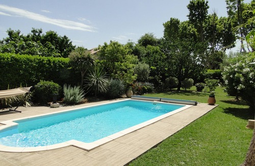Senas Villa | Villa au cœur de la Provence avec piscine