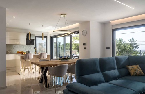 Kostrena Villa | Villa Aura with heated pool & Seaview