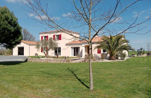 Val de Gatine Villa | Villa Avec Piscine Chauffée a la Campagne