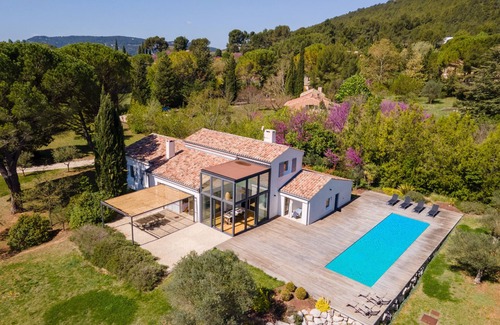 Le Tholonet Villa | Villa avec piscine chauffée et vue sur la Sainte Victoire à 15 minutes d'Aix