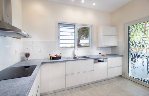Nerokouros Villa | Villa Avo, 2 BD, 2 BA, private heated jacuzzi!
