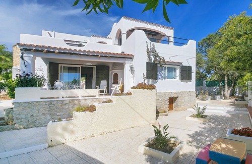 Sant Antoni de Portmany Villa | Villa Ben Parit au centre de San Antonio