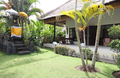 Dencarik Villa | Villa Bahagia, Lovina beach villa avec piscine privée à - jusqu'à 10 personnes